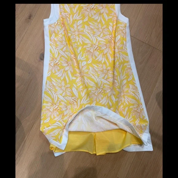 Lilly Pulitzer Eleanora Shift Romper 
New with tags. Never worn! - Picture 5 of 6